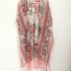 NWT Coral & Cream Floral Kimono w/Tassels